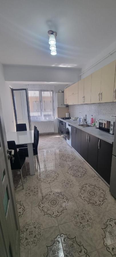 Apartament Mihaela Râmnicu Vâlcea Extérieur photo